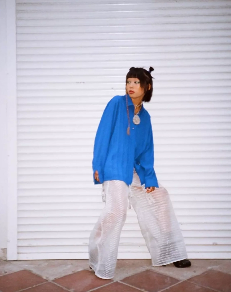 Fiche book Artist Jil