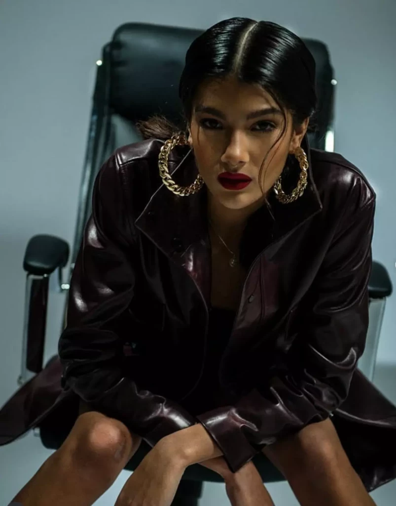 Fiche book Emeline Ciani